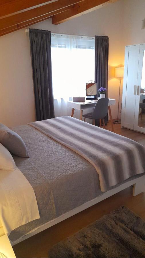 Apartman Diana,Free Parking PUY Eksteriør bilde